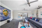 Homely Getaways in Broadbeach Waters