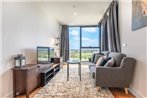 Box Hill 1 Bedroom Apartment with Ultimate View