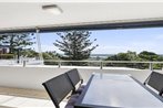 A Stylish Apartment with Noosa Views! - Unit 6 Yaringa 29 Noosa Drive