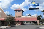 Days Inn by Wyndham San Antonio Splashtown/ATT Center