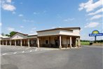 Days Inn by Wyndham Wrightstown