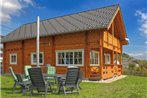 Exclusive wooden house in the Sauerland near Winterberg with wood stove