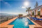 Torrox Villa Sleeps 8 with Pool Air Con and WiFi