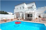 Casa Angelica - High quality 4 bedroom villa - With WIFI and Great pool area