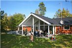 Five-Bedroom Holiday home in Kopingsvik