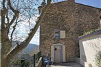 Traditional Villa in Bonnieux with garden