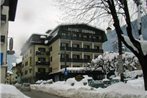 Hotel Corona Pinzolo Wellness Dolomite & Family