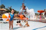 Howard Johnson by Wyndham Anaheim Hotel & Water Playground