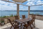 Beachfront 4-bedroom villa Sea Wave in Orebic