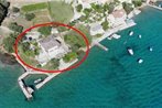 Apartments by the sea Supetarska Draga - Gonar