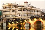 Hide-In Udaipur - A Lake View Boutique Hotel