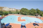 Amazing apartment in Crotone w/ Outdoor swimming pool and 2 Bedrooms