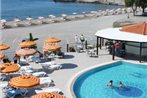 Kamari Beach Hotel