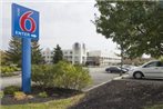 Motel 6-Willoughby