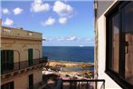 GetawaysMalta - Fleur 3-bedroom Apartment in Sliema