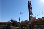 The Oaks Motel