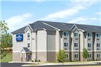 Microtel Inn & Suites by Wyndham Dickinson