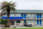 Motel 6-Clute