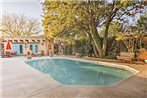 Lubbock Studio with Pool Access-5 Miles to Texas Tech