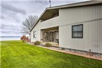 Houghton Lake Waterfront Getaway with Fire Pit!