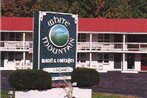 White Mountain Motel and Cottages