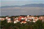 Apartments with a parking space Supetar