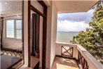 Beachfront 3BR apart w/ views of the Indian Ocean